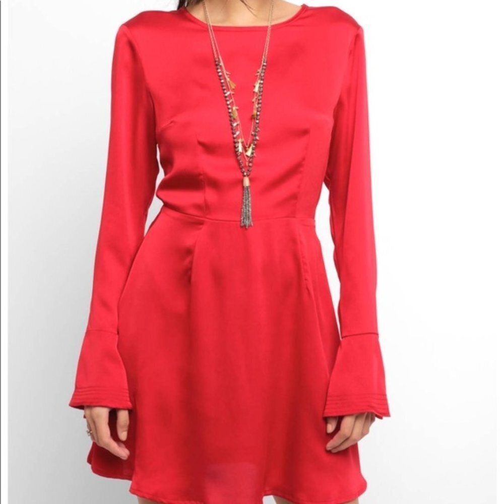 NEW!! The Fifth Label red flirty dress with open back
